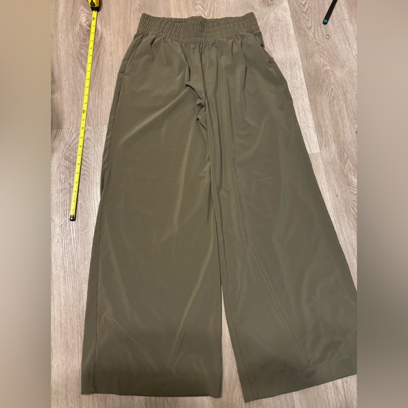 Vuori Olive Wide Leg Pants - Picture 5 of 7